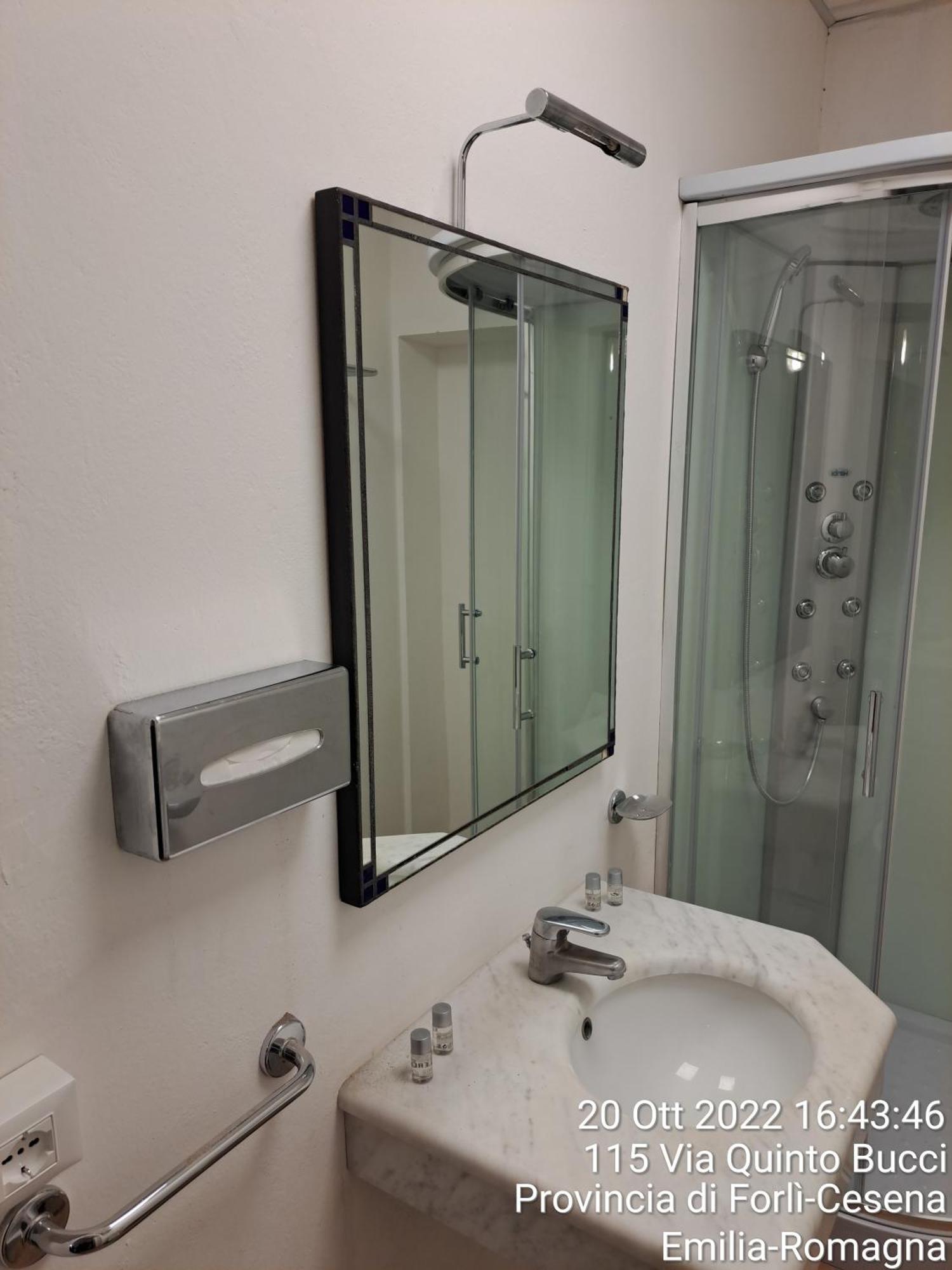 Rta Albergo Malatesta Cesena Bagian luar foto